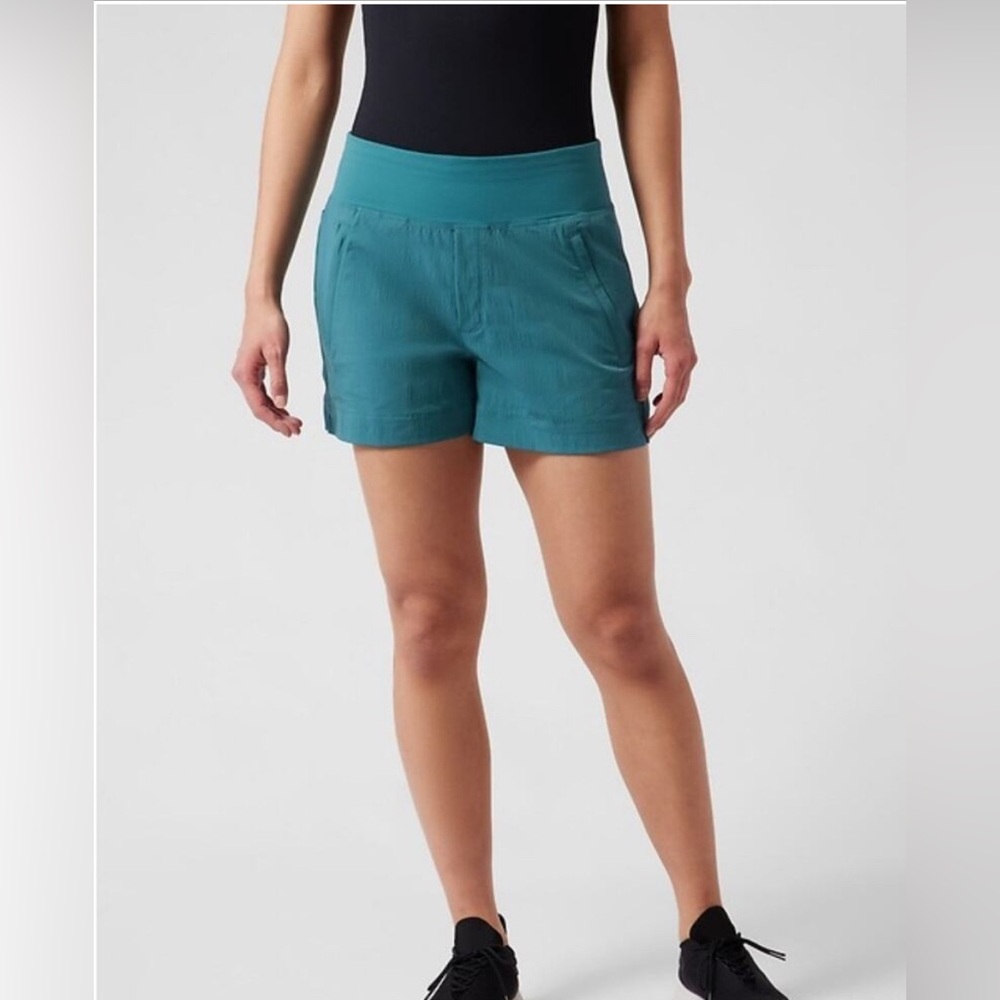 Athleta Trekkie North Shorts - Teal